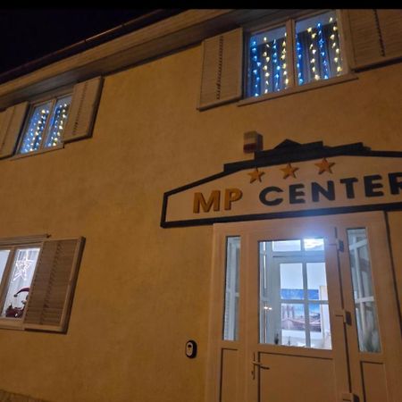 Mp Center Maganszallas Miskolc Exterior photo