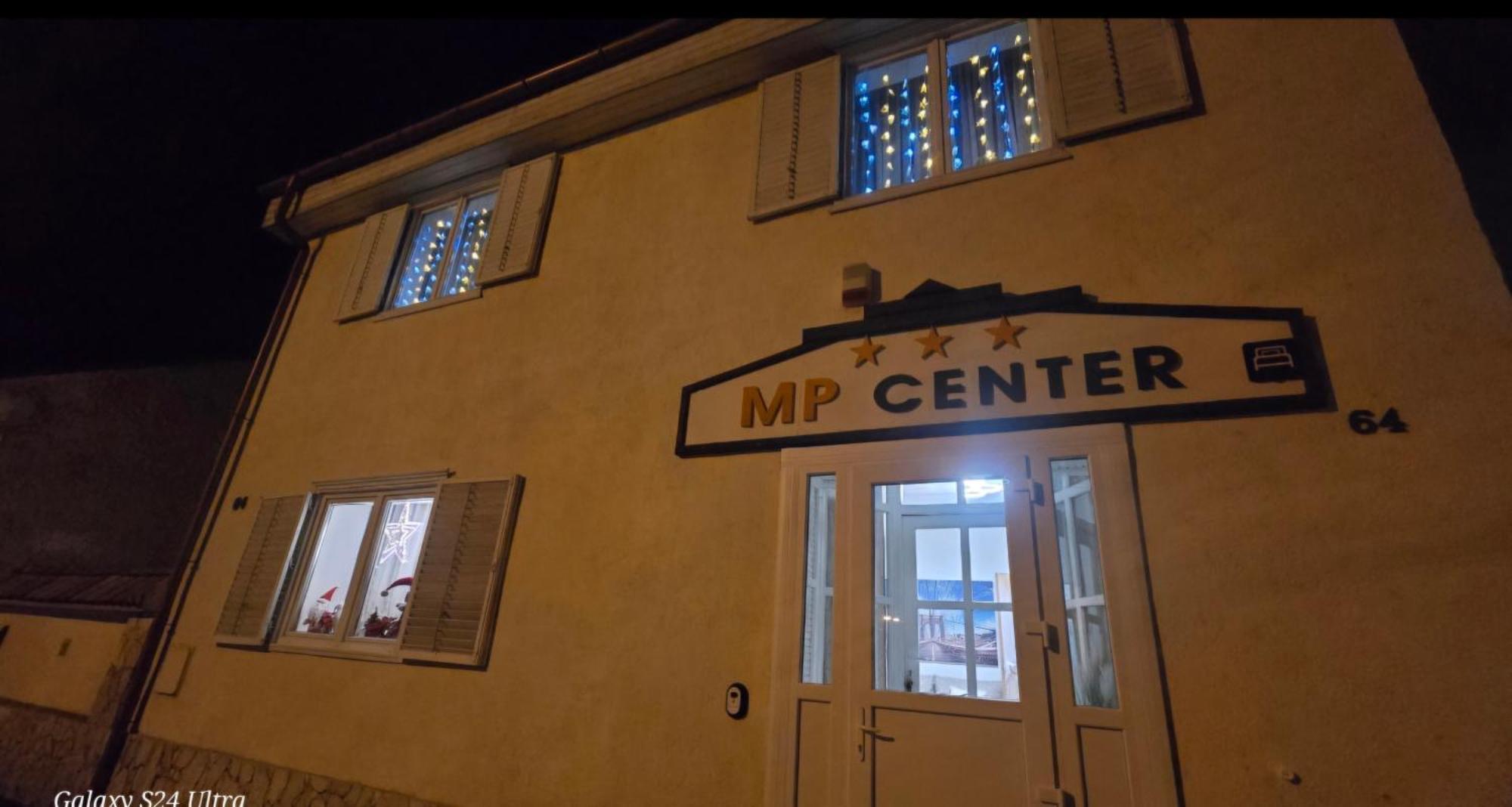 Mp Center Maganszallas Miskolc Exterior photo